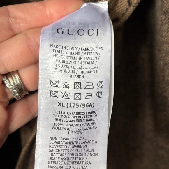 Gucci Tan Monogrammed Cape with Gold Buttons - Picture 9 of 10